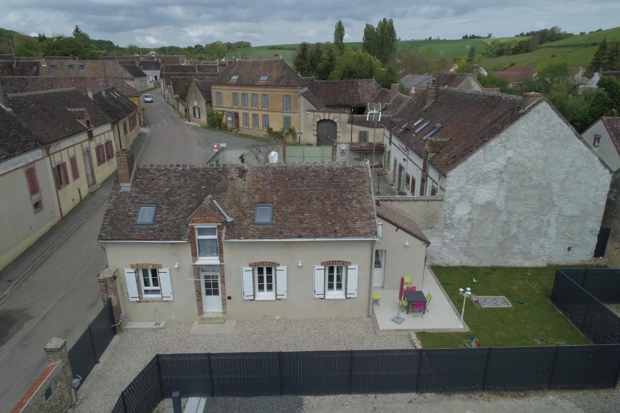 Au 24 Vila Villiers-Louis Exterior foto