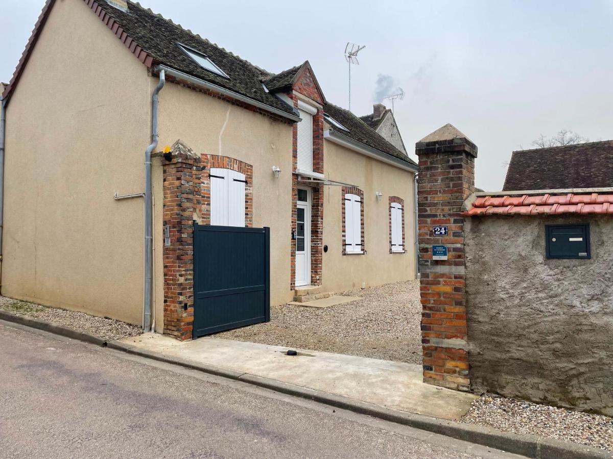 Au 24 Vila Villiers-Louis Exterior foto